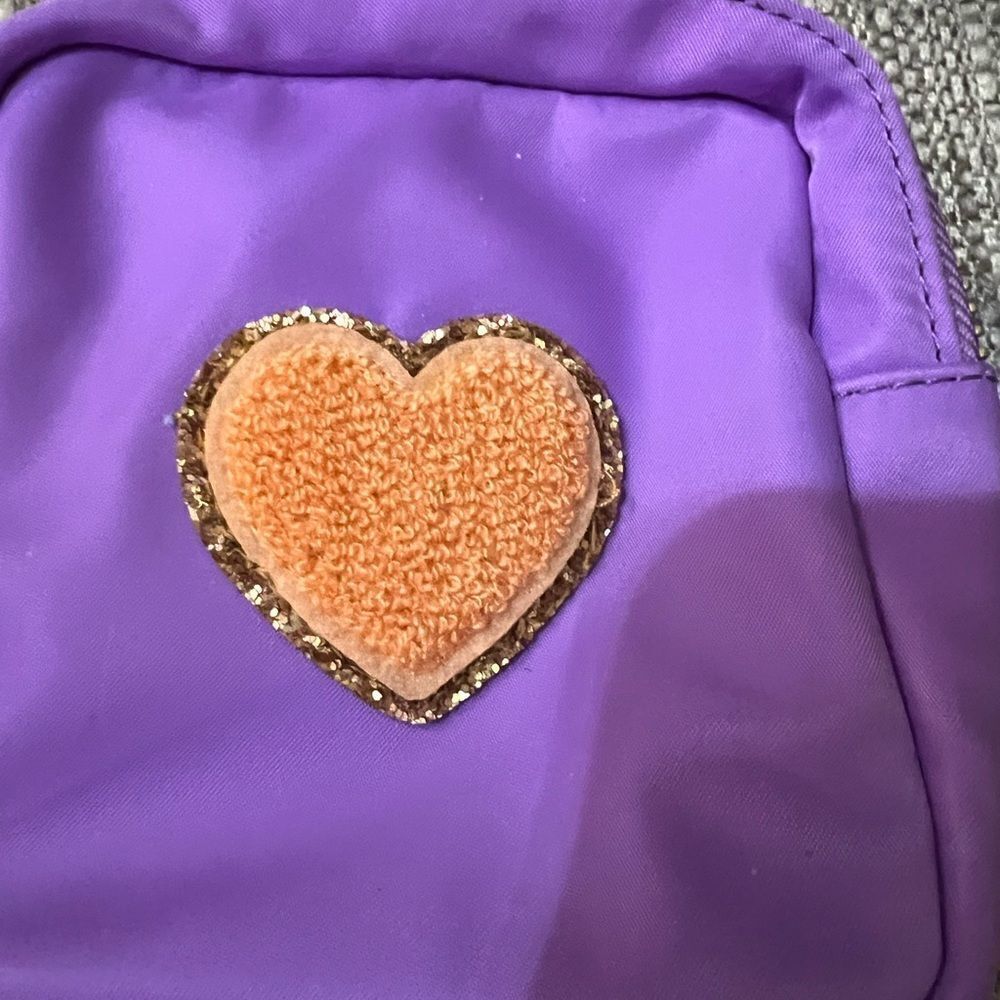 NWT Stoney Clover Açaí small pouch with orange heart patch - Picture 2 of 6